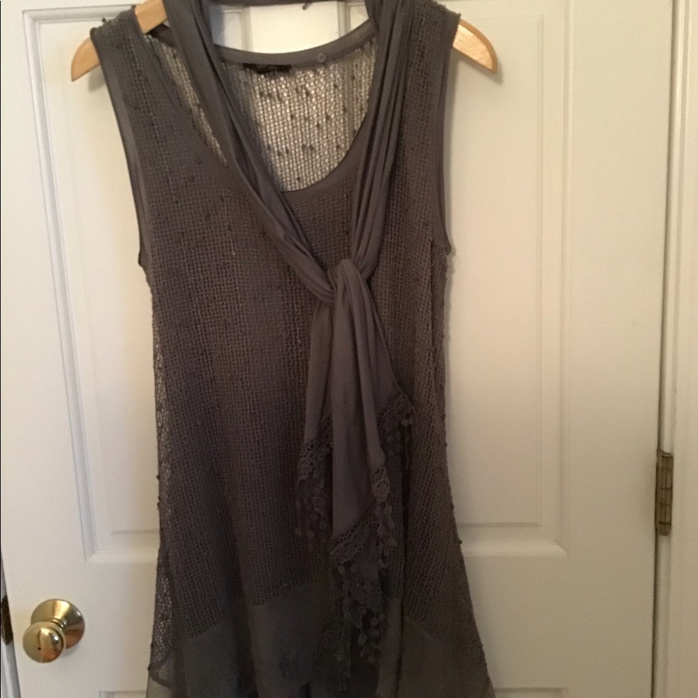 Cupio sleeveless blouse